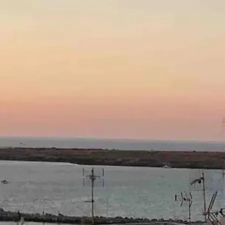 Attico Con Vista Mozzafiato A Due Passi Dal Mare Apartment